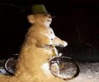 Χιονάνθρωπος μέσα ποδήλατο
